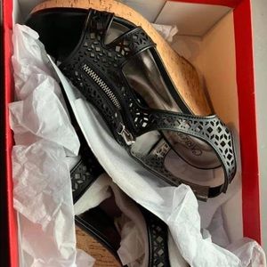 Carlos Santana Wedges